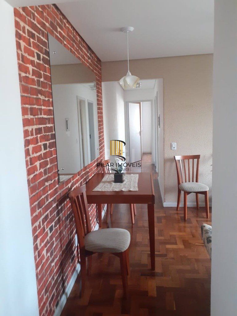 Apartamento no bairro Vila Ipiranga de 2 dormitórios e 2 vagas