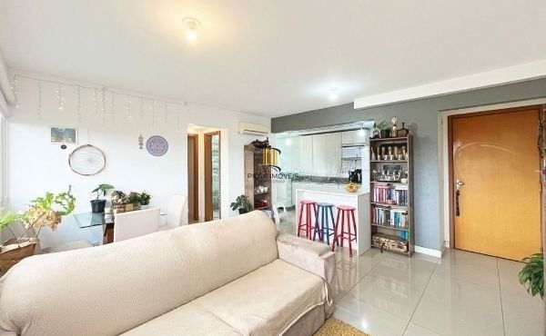 Apartamento no bairro Tristeza de 2 dormitórios vaga e infra