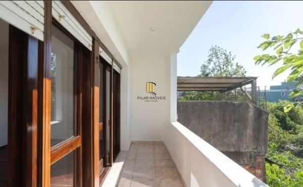 Prédio comercial no bairro Vila Jardim com 550m²