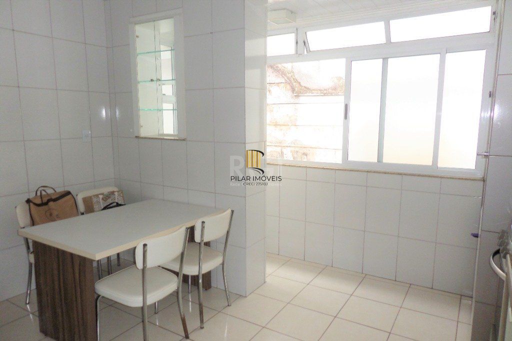 Apartamento 3 dormitórios Menino Deus Desocupado