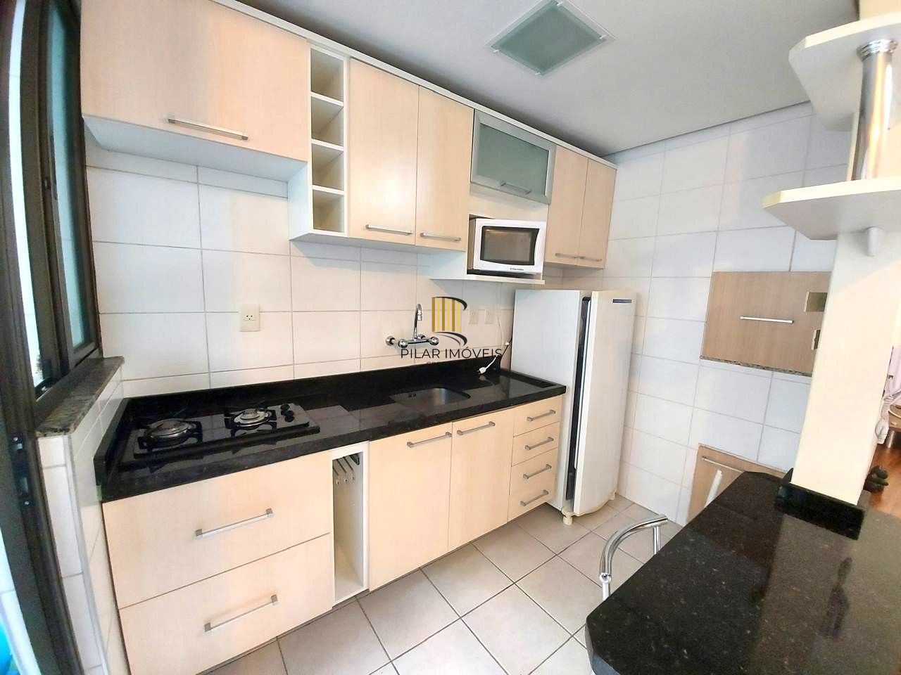 Apartamento no Jardim Botânico de 1 dormitório semi mobiliado