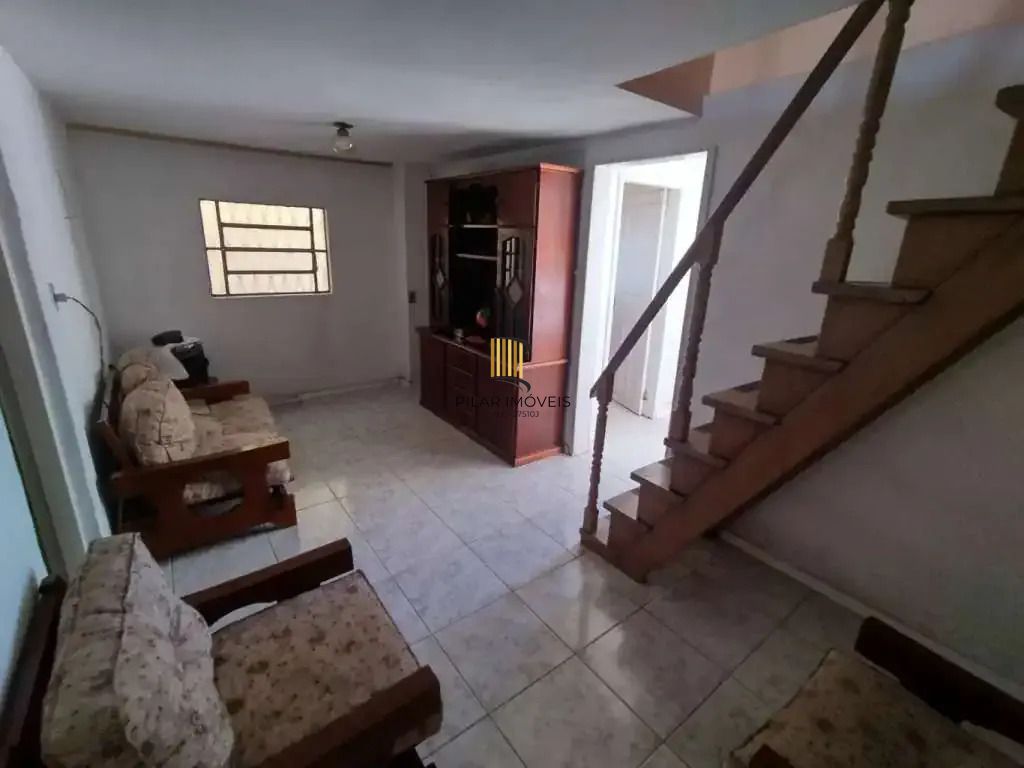 Casa 5 dormitórios no bairro Partenon