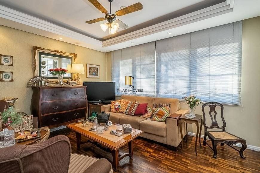 Cobertura no bairro Auxiliadora de 4 dormitórios e vaga