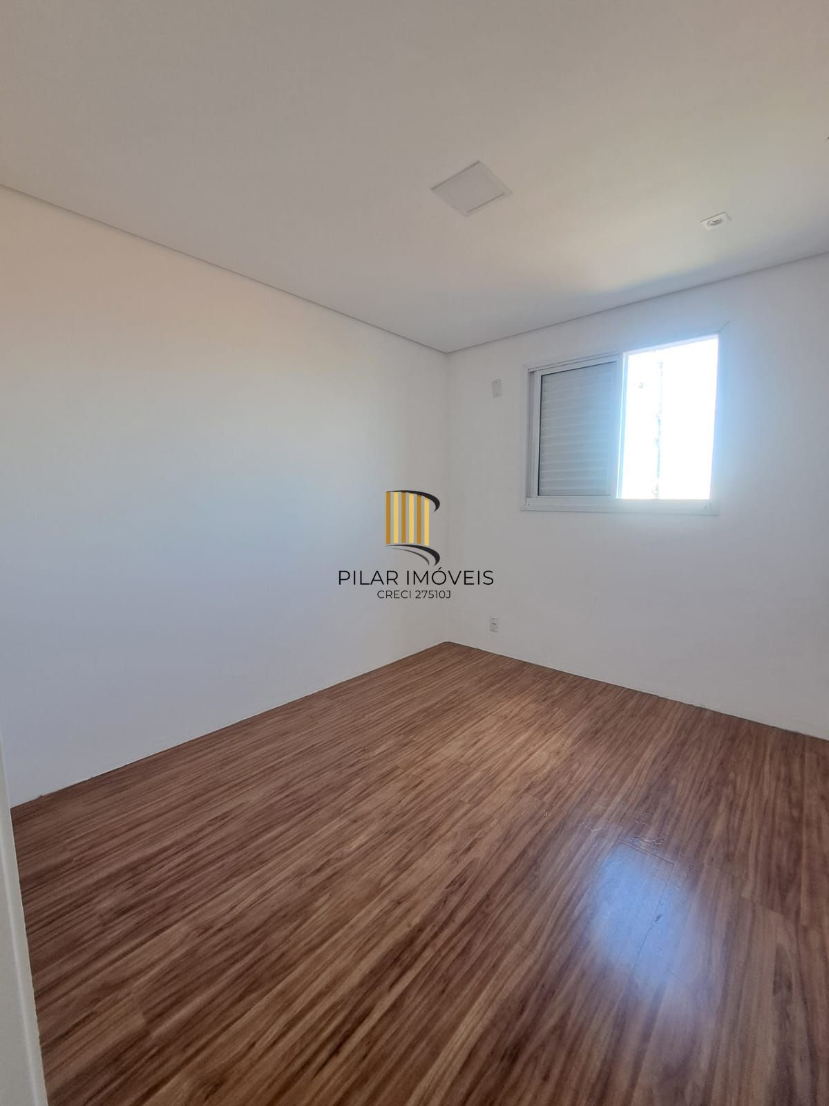 Sobrado 2 dormitórios no bairro Morada Gaúcha