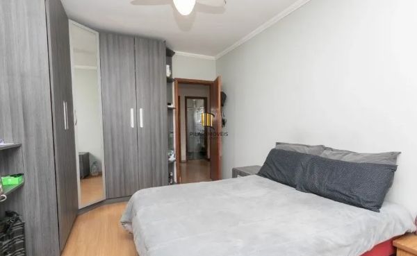 Casa sobrado no bairro Ecoville de 3 dormitórios e 4 vagas