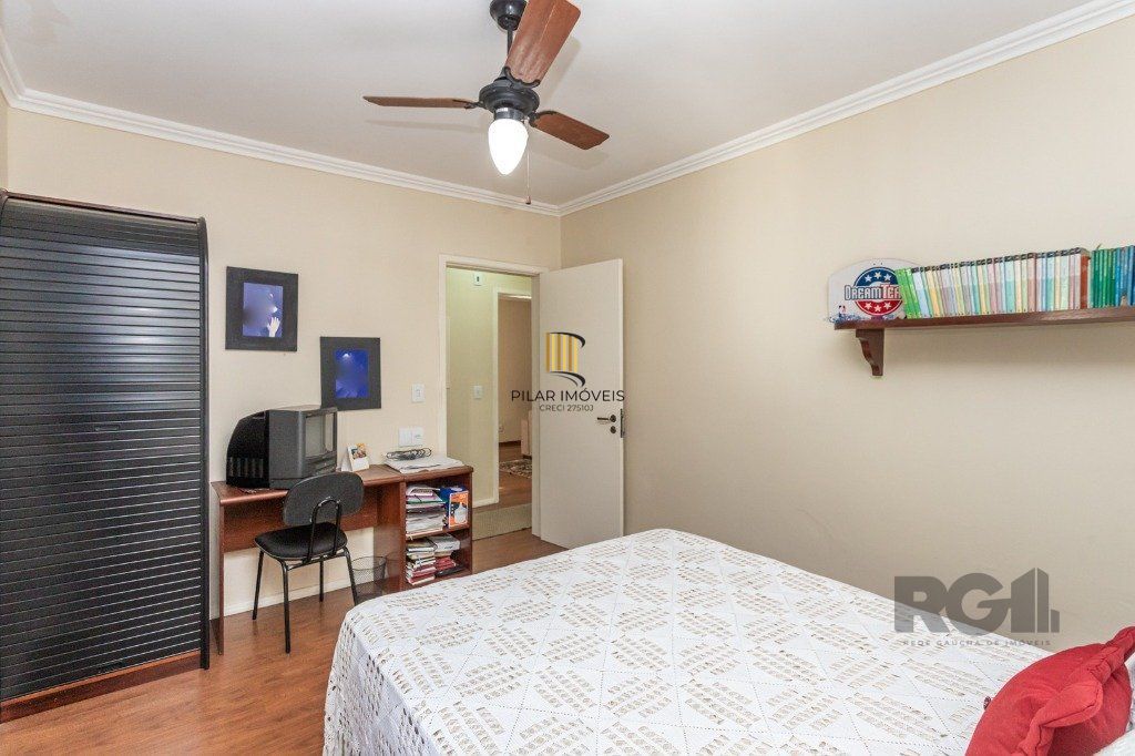 Casa no bairro Vila Ipiranga de 3 dormitórios e 3 vagas