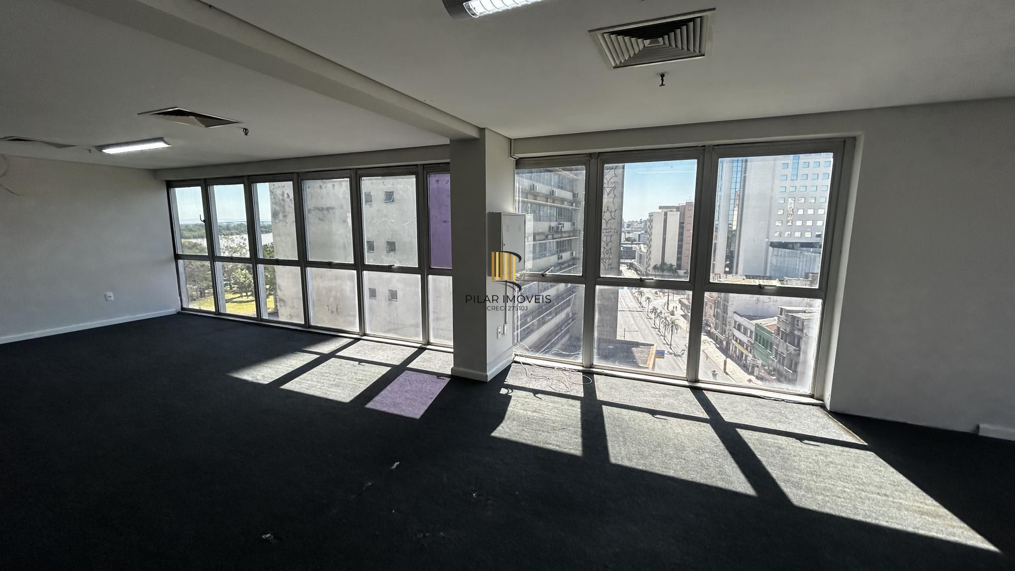 Sala Comercial 1 dormitório no bairro Centro Histórico