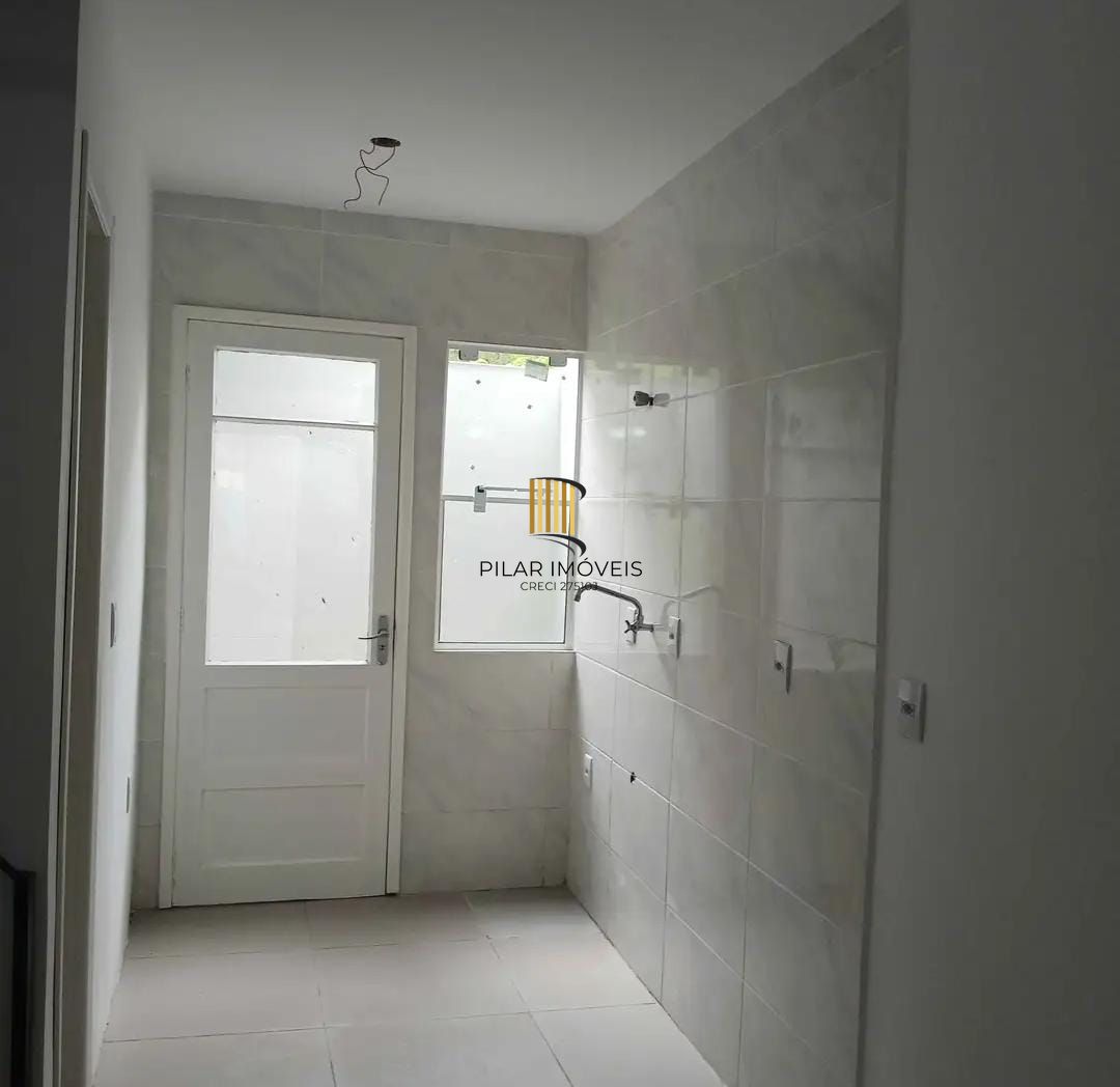 Sobrado 2 dormitórios no bairro Hípica