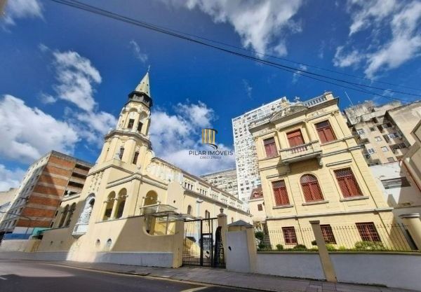 Apartamento no Centro de 3 dormitórios DESOCUPADO