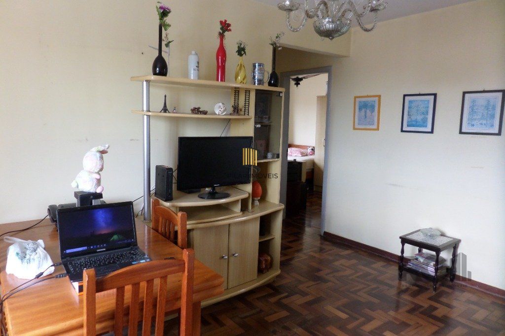 Apartamento na Glória de 2 dormitórios