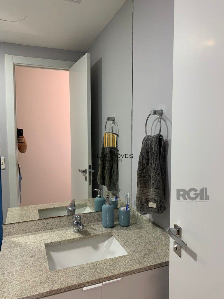 Apartamento no Jardim Lindóia de 2 dormitórios vaga e infra