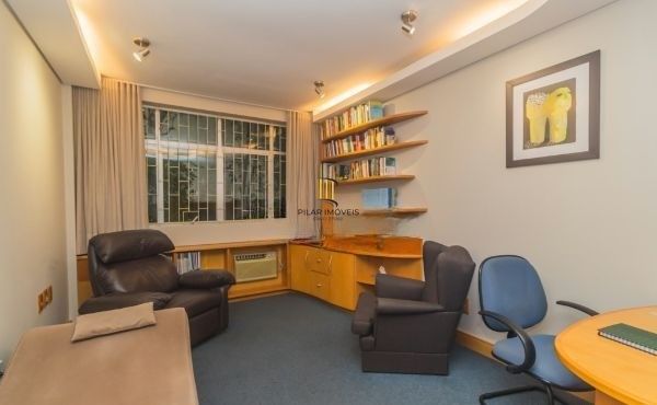 Sala comercial no bairro Petrópolis mobiliada
