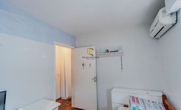 Casa em condomínio no bairro Santo Antômnio de 4 dormitórios e 2 vagas