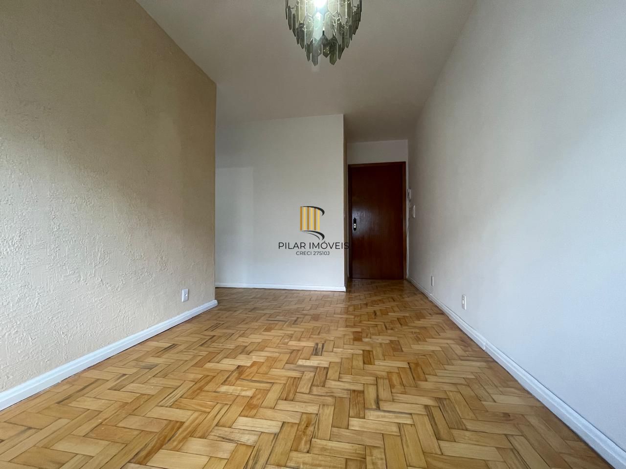Amplo apartamento 3 dormitórios, bairro Petrópolis.