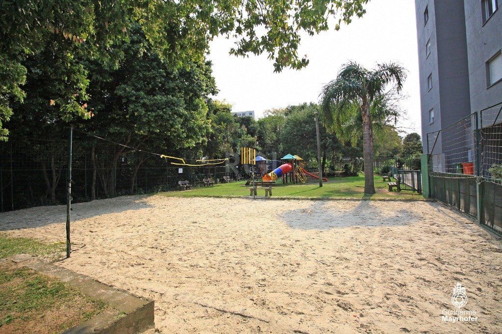 Apartamento no Cristal de 2 dormitórios vaga e infra