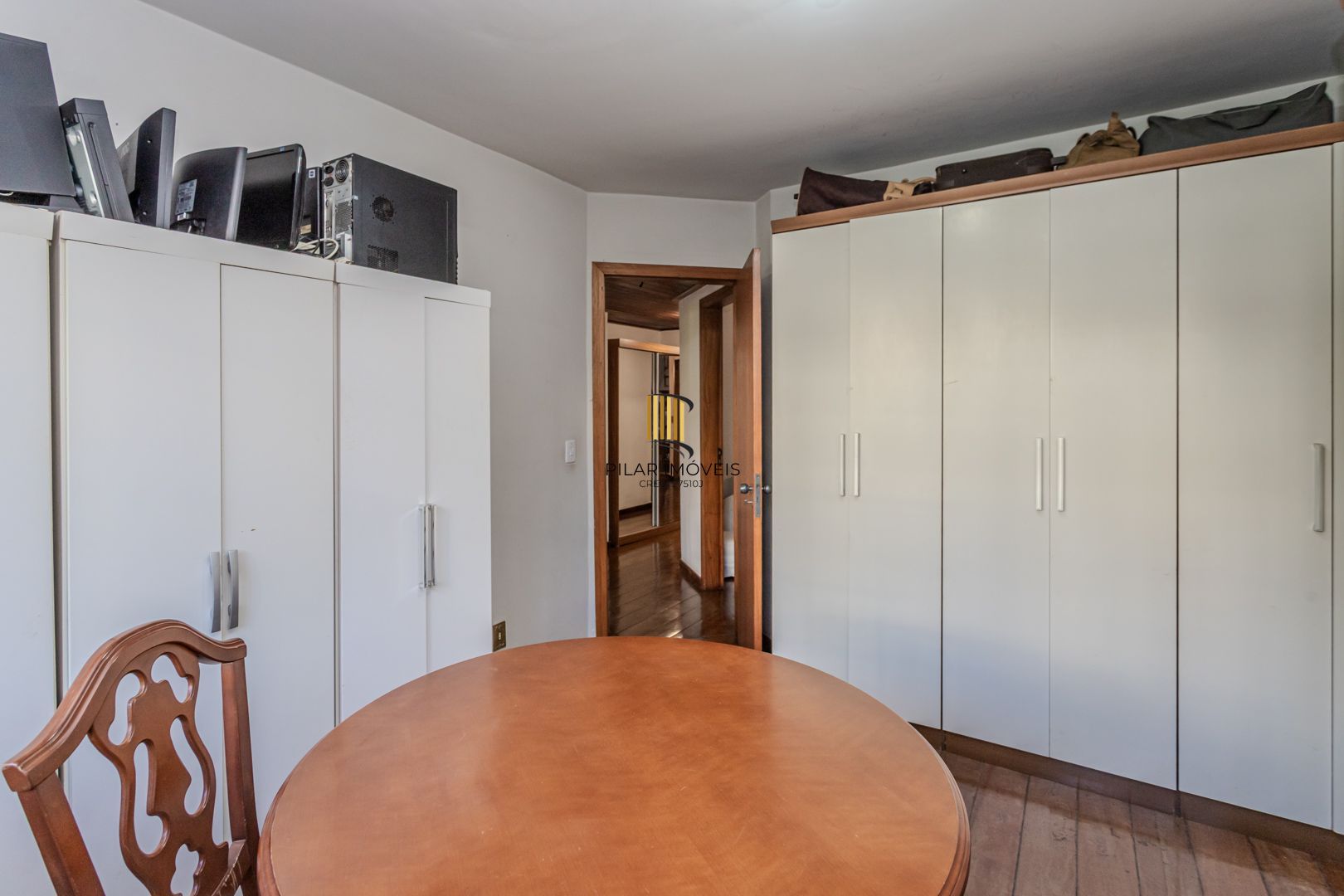 Cobertura duplex no bairro Petrópolis de 3 dormitórios vaga e terraço