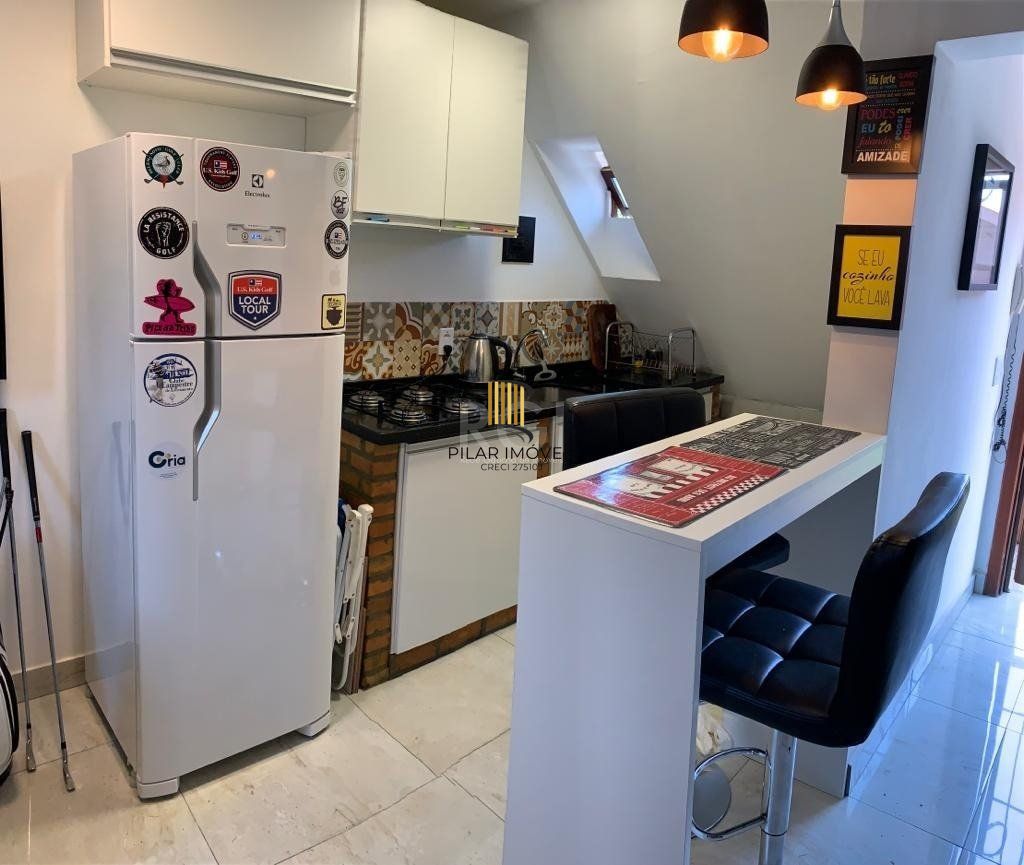 Apartamento JK para Venda - 25m², 0 dormitórios, 1 vaga - Glória
