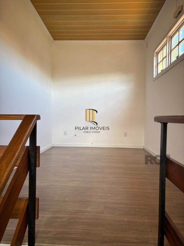 Casa de 3 dormitórios e 2 vagas - Medianeira