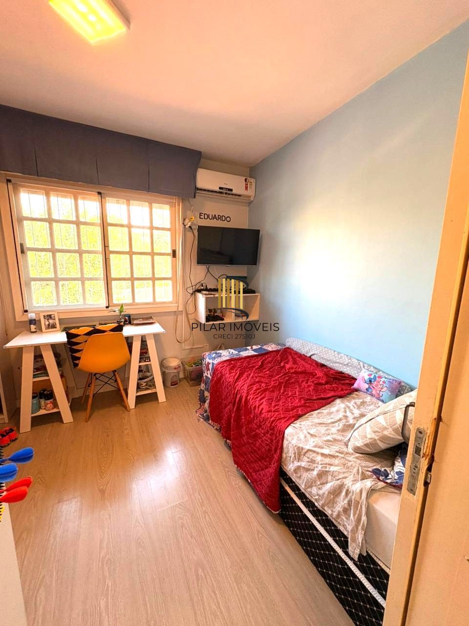 Casa sobrado de 3 dormitórios e 2 vagas