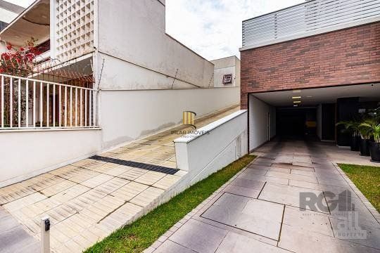 Apartamento  no Menino Deus de 3 dormitórios e 2 vagas