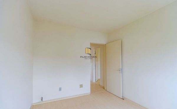 Apartamento na Medianeira de 2 dormitórios e vaga