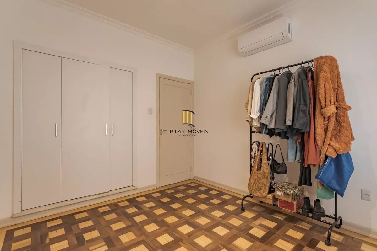 Apartamento no bairro Independência de 3 dormitórios