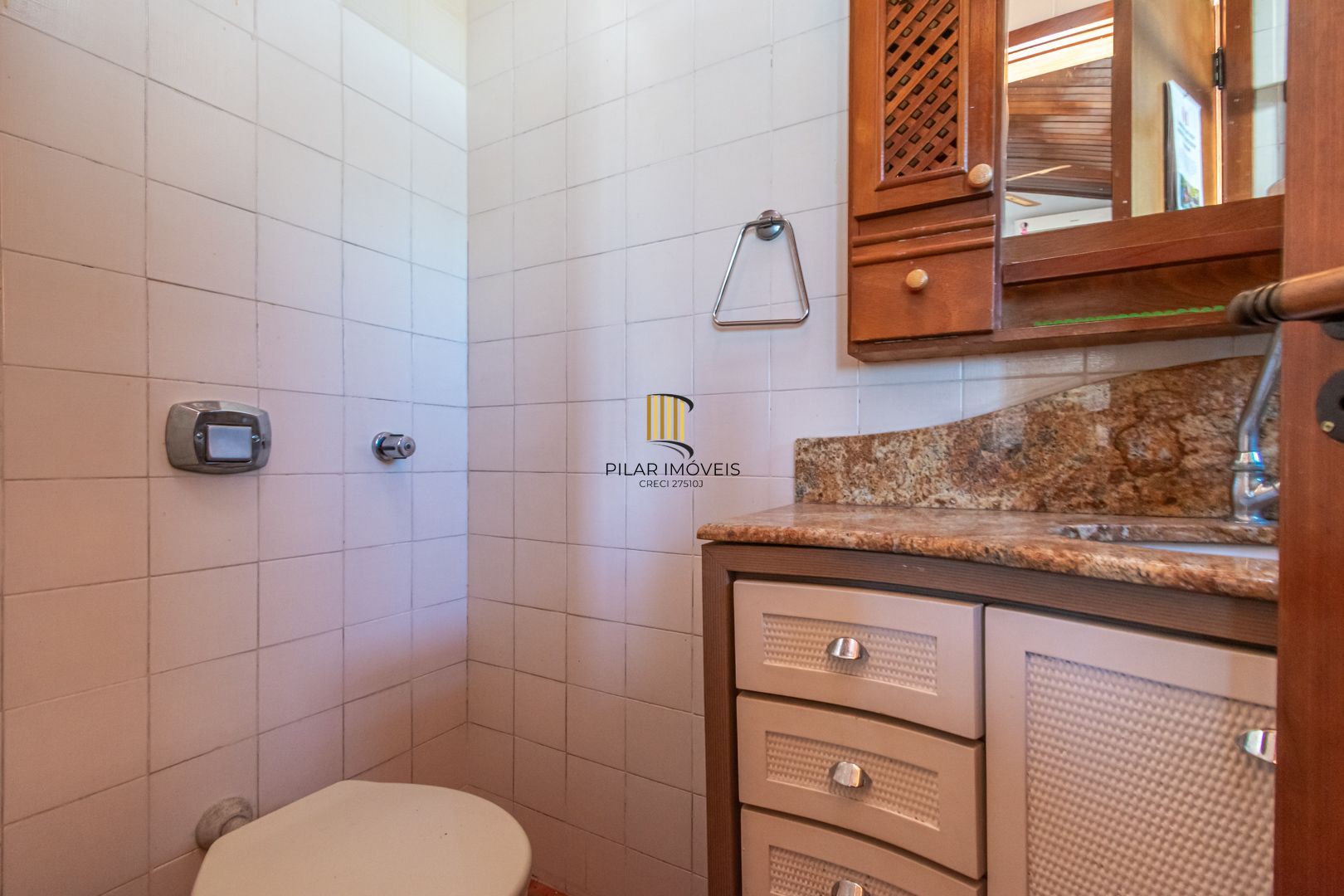 Cobertura 2 dormitórios, 1 vaga - Tristeza