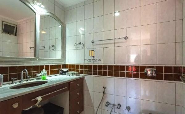 Apartamento no bairro Santa Tereza de 3 dormitórios e infra