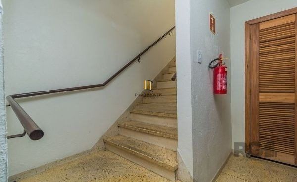 Apartamento de 2 dormitórios e vaga no Jardim Floresta