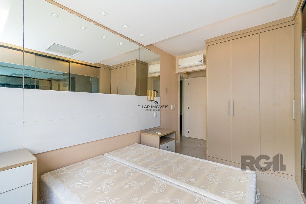APTO 03 DORM. SUÍTE ,lareira, sacada c/ churrasqueira, 02 VAGAS .prédio com toda infra
