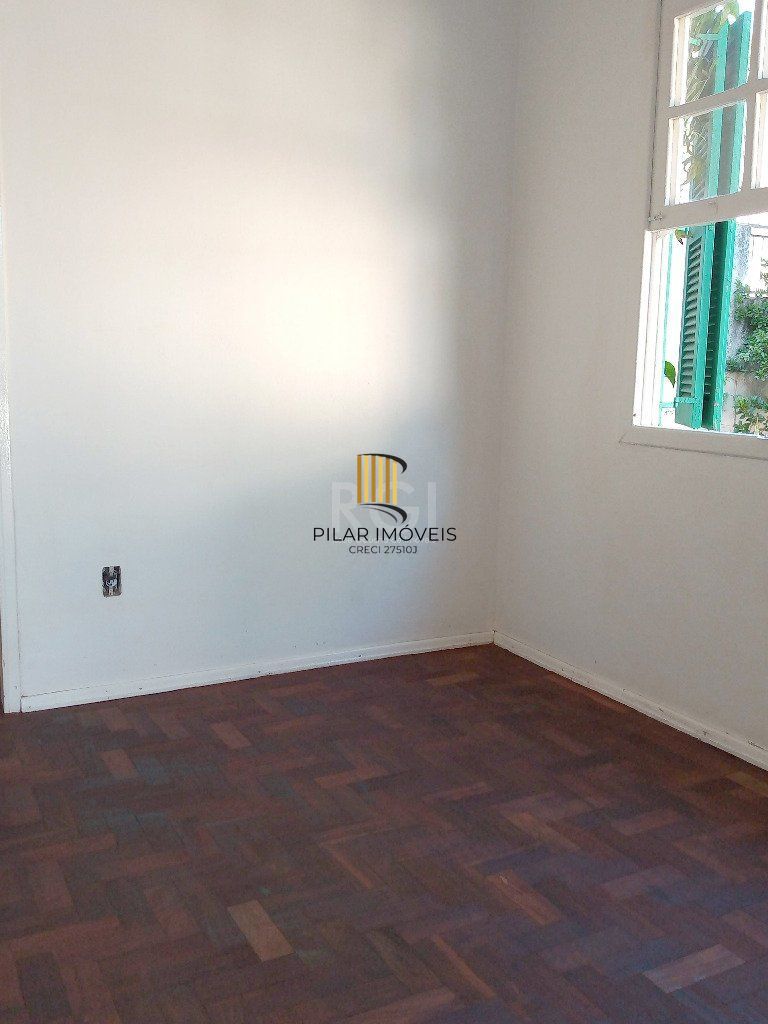 Casa para Venda - 170m², 4 dormitórios, sendo 1 suites, 2 vagas - Tristeza