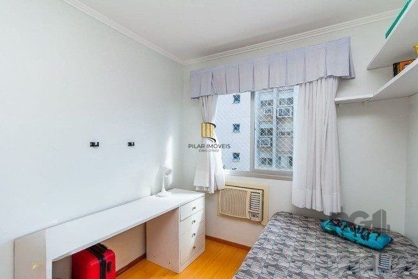 Apartamento no Nonoai de 2 dormitórios vaga e infra