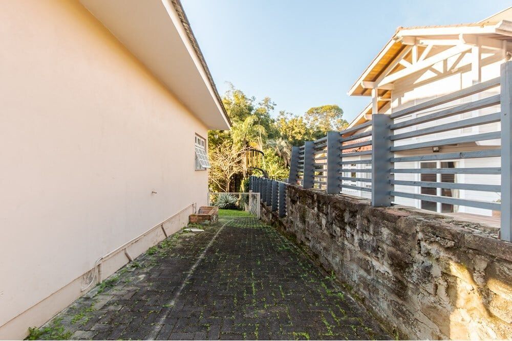 Casa de Condomínio com 3 Quartos à venda, 310m² - Vila Elsa