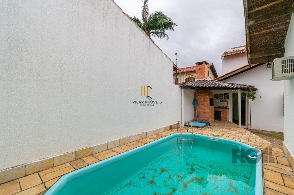 Casa no Jardim Itu com 5 dormitórios e 2 vagas e piscina