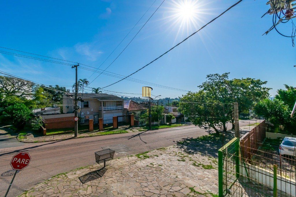 Apartamento 3 dormitórios com dependência com vaga na Medianeira