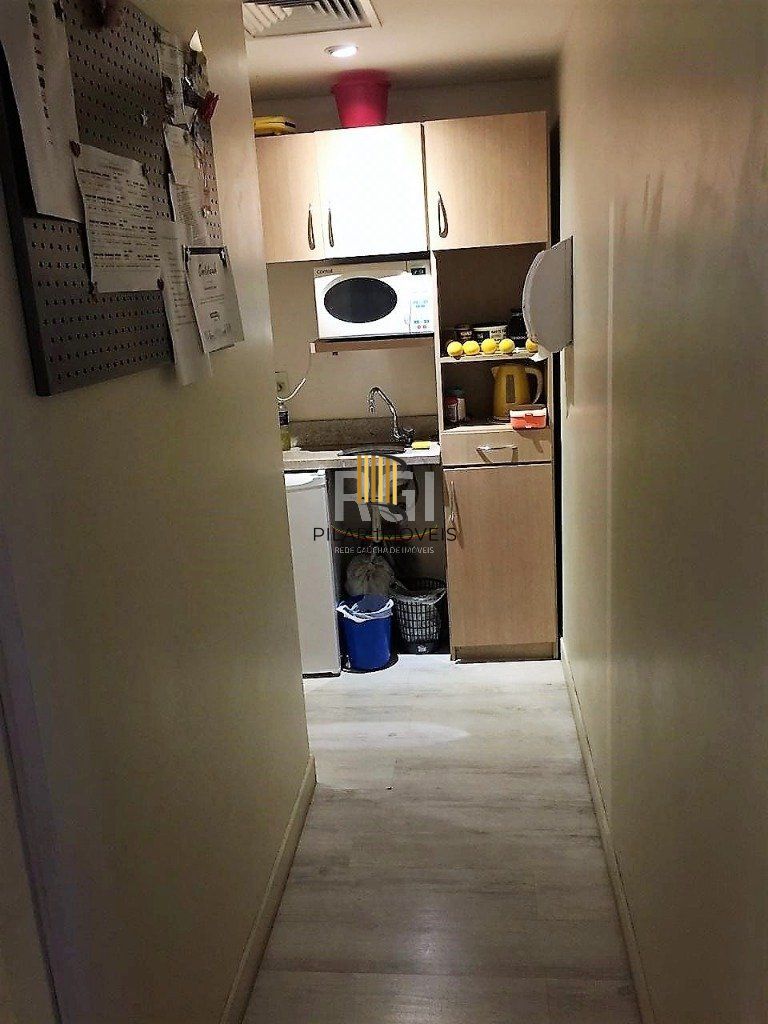 Conjunto / Sala com 43m² e vaga no Centro Histórico