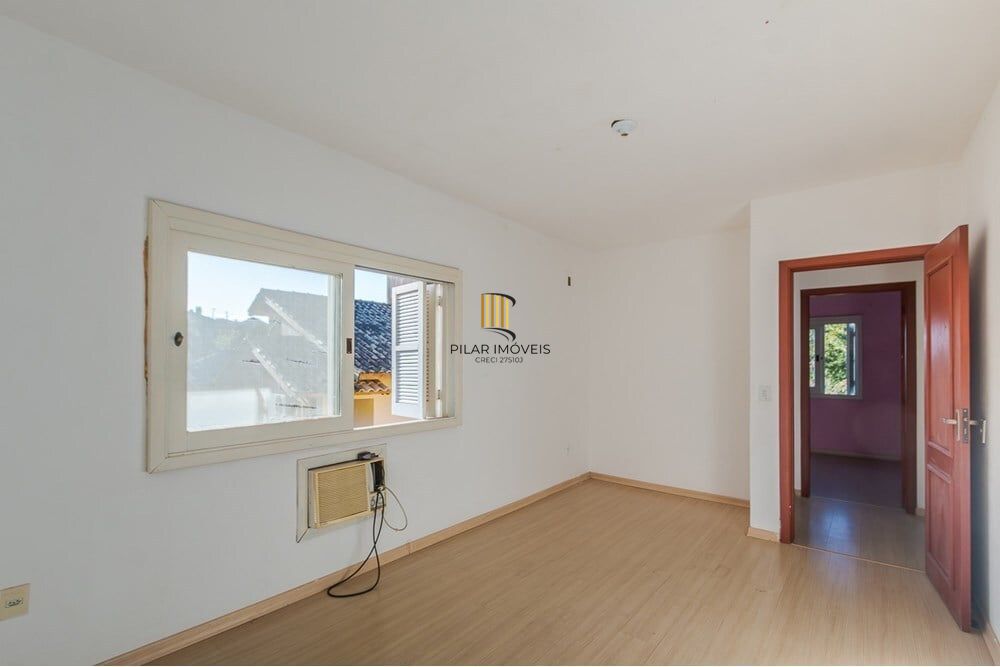 Casa de Condomínio com 3 Quartos à venda, 310m² - Vila Elsa