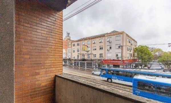 Apartamento de 2 dormitórios bairro São João DESOCUPADO