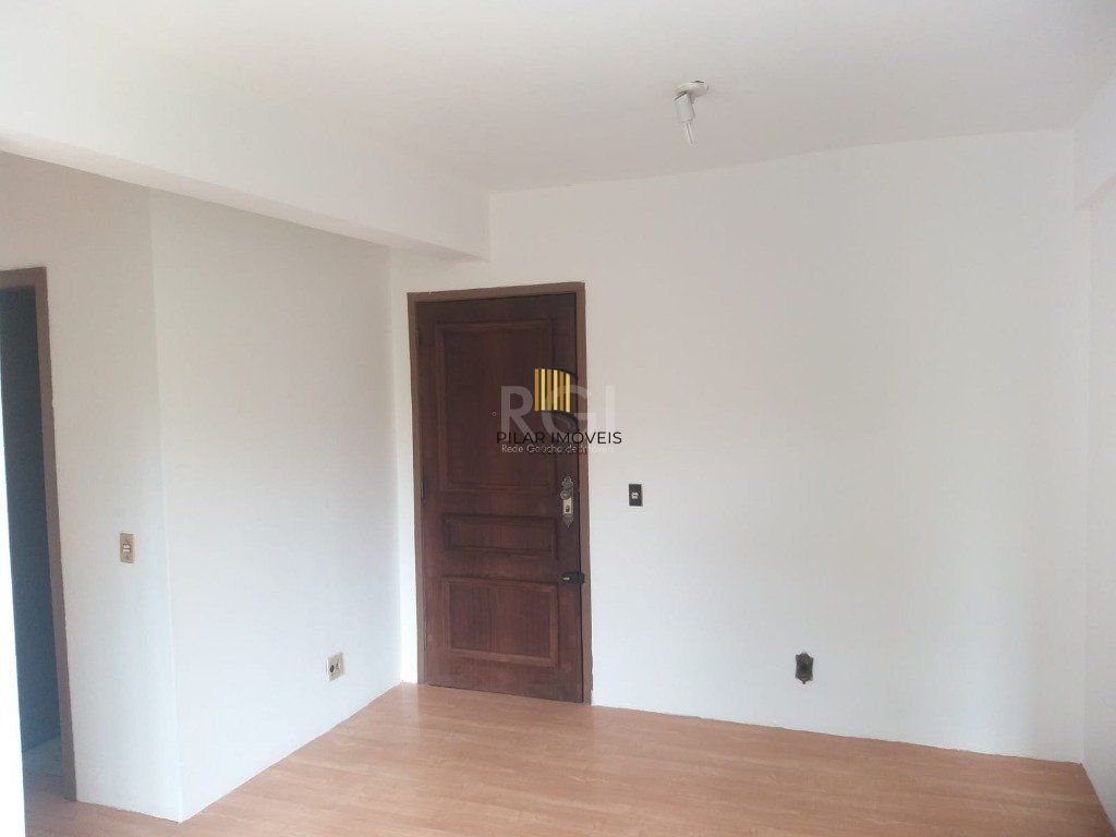 Apartamento 2 Dormitório(s) Bairro Cavalhada