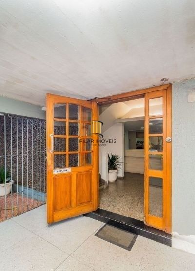 Apartamento na Azenha de 3 dormitórios térreo