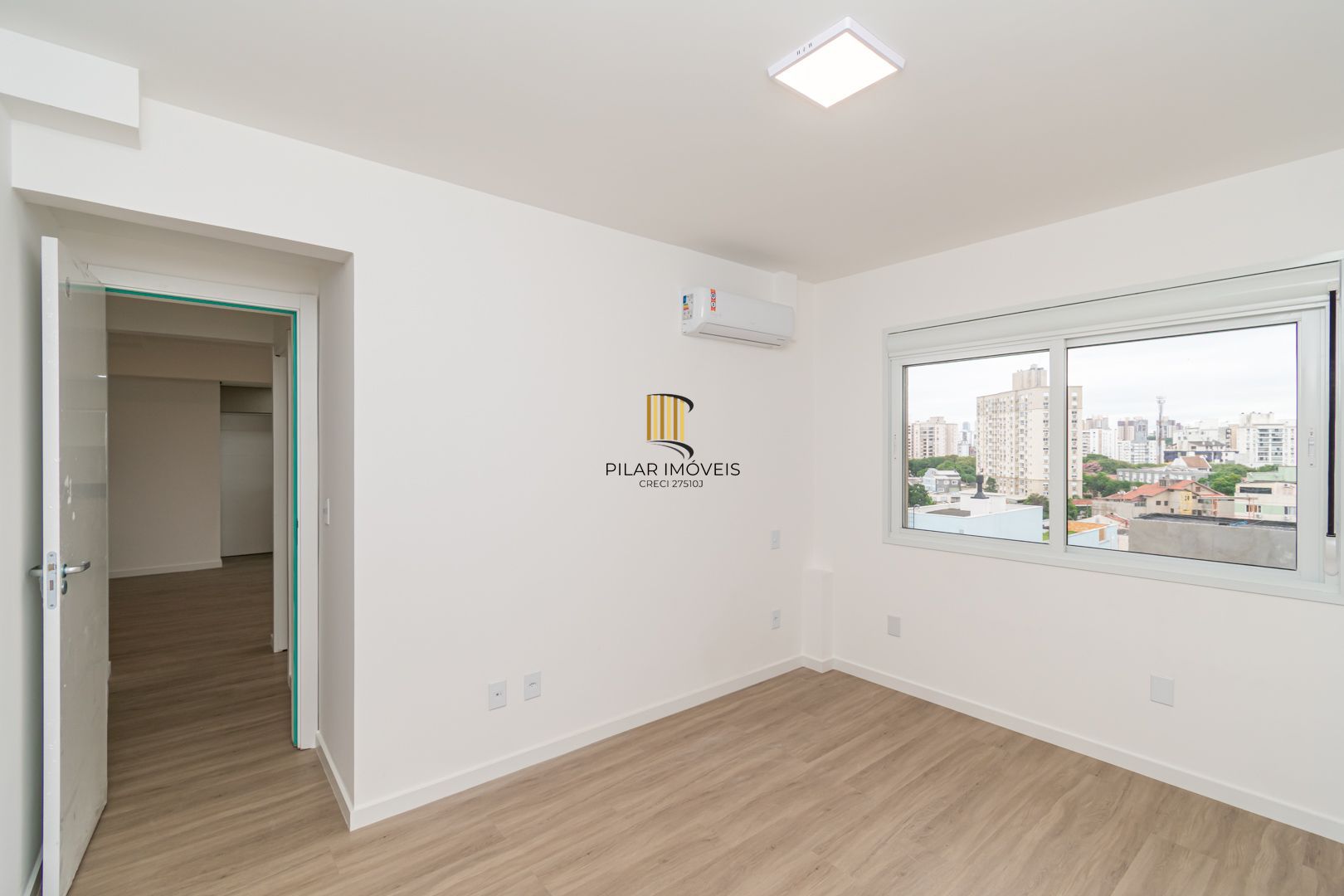 Apartamento de 2 dormitórios, vaga e infra no Passo D'areia