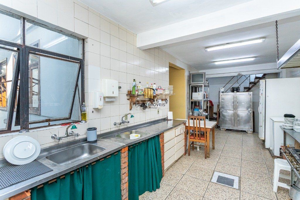 Casa para Venda - 272m², 3 dormitórios, 2 vagas - Santa Cecília