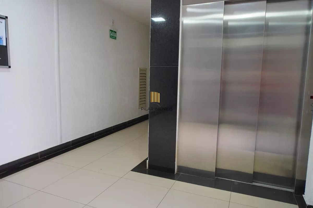 apartamento semi mobiliado Humaitá 2 dormitórios com vaga