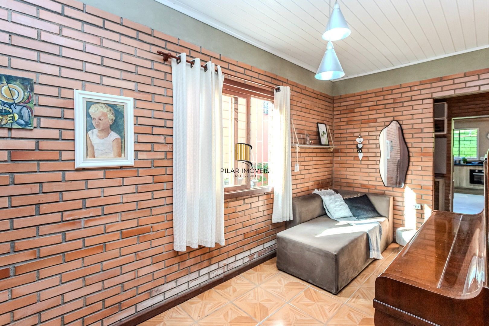 Casa no Jardim Botânico de 2 dormitórios 1 vaga e amplo terreno