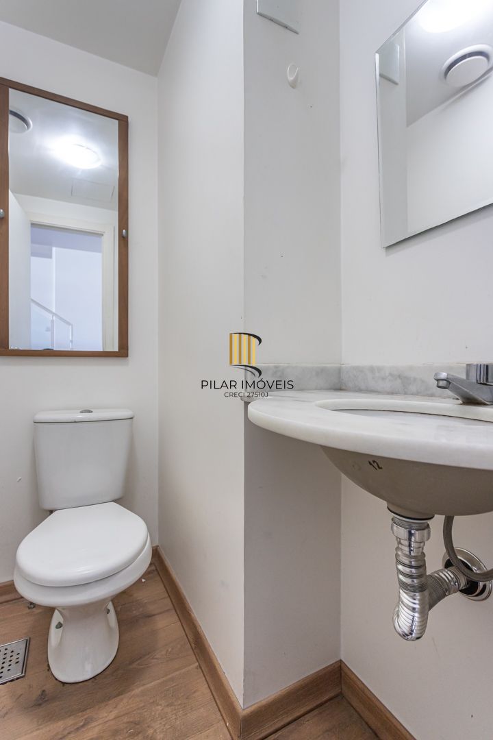 Duplex 1 dormitório no bairro Jardim  Botânico