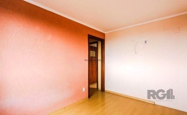 Cobertura no Sarandi de 2 dormitórios e vaga Desocupado