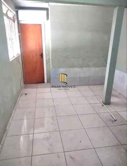 Casa no Sarandi de 2 dormitórios e pátio