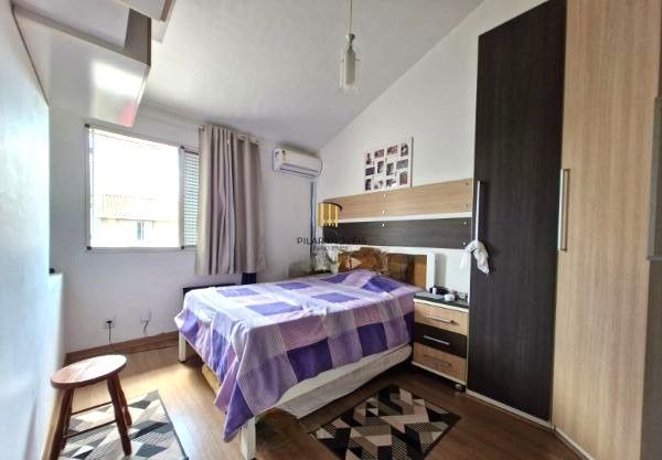 Casa em Condomínio no Humaitá de 2 dormitórios vaga e infra