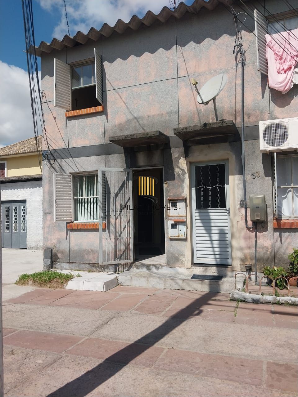 Casa em Condomínio de 2 dormitórios e vaga na Glória