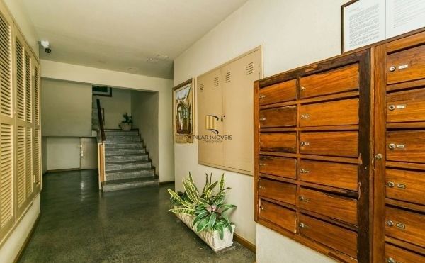Apartamento na Medianeira de 2 dormitórios e vaga